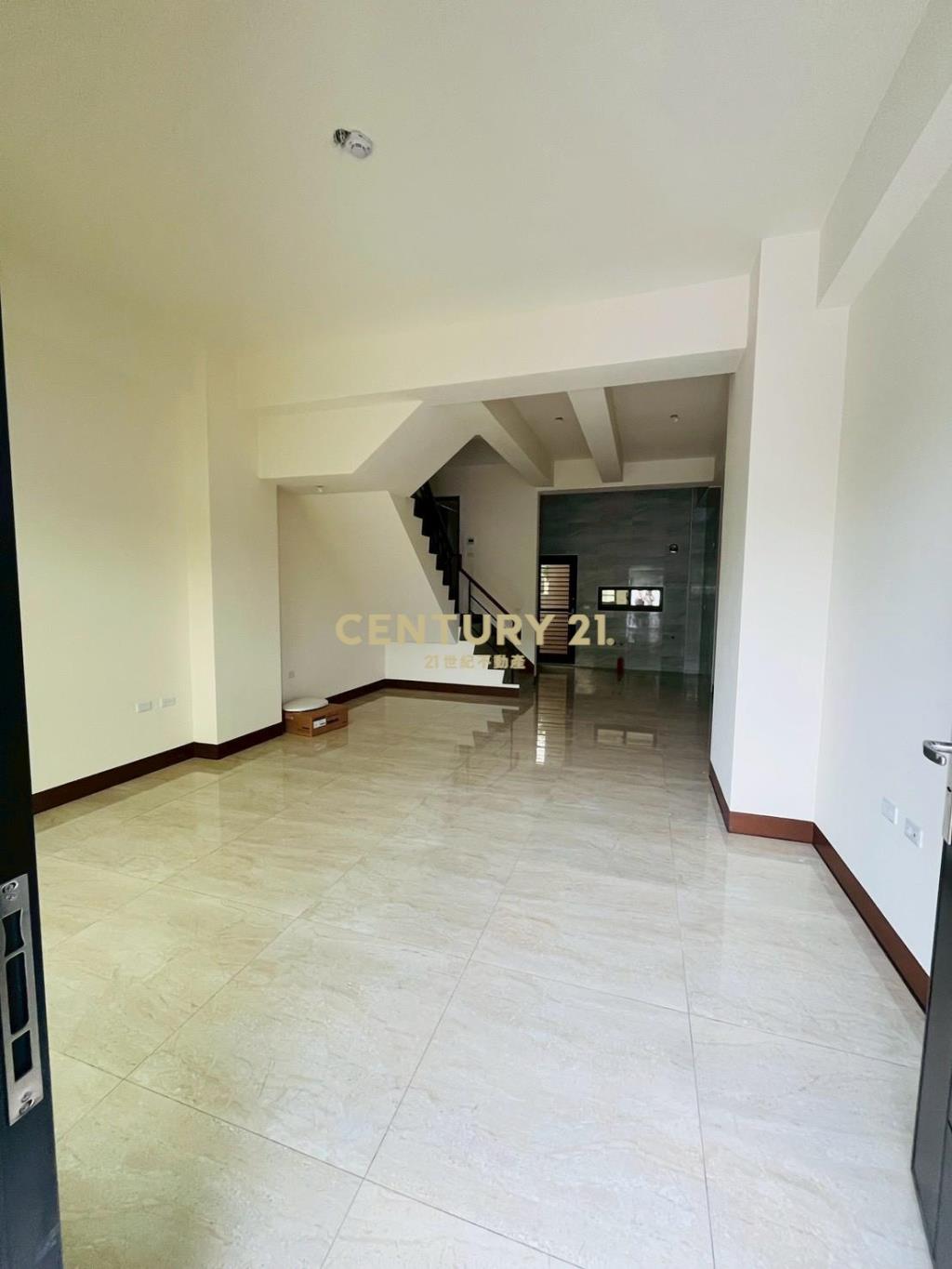 田中近火車站全新別墅