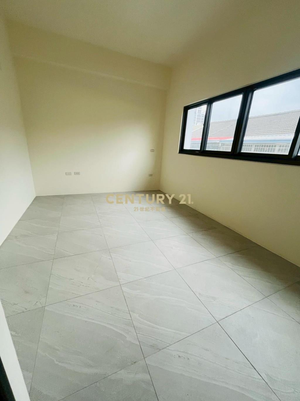 員林國中旁全新別墅