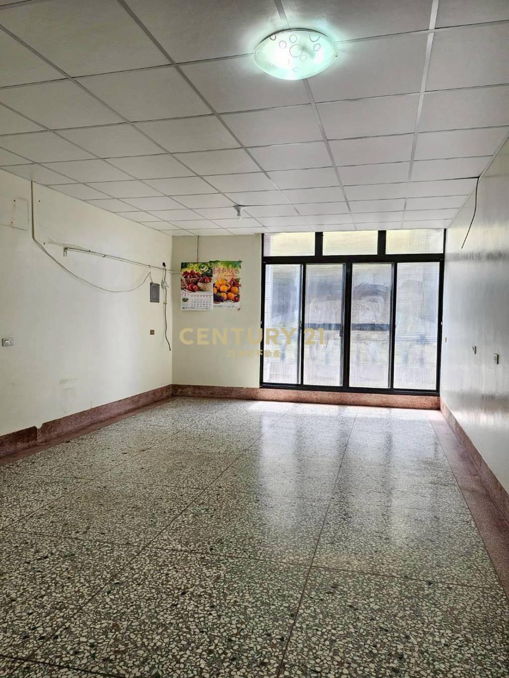 員林員水路旁美透天