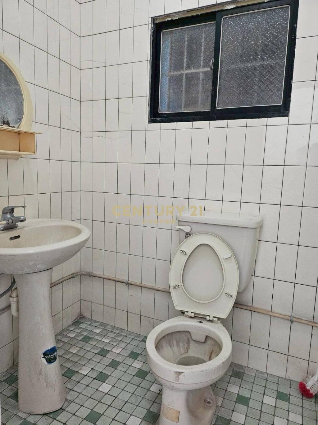 員林員水路旁美透天