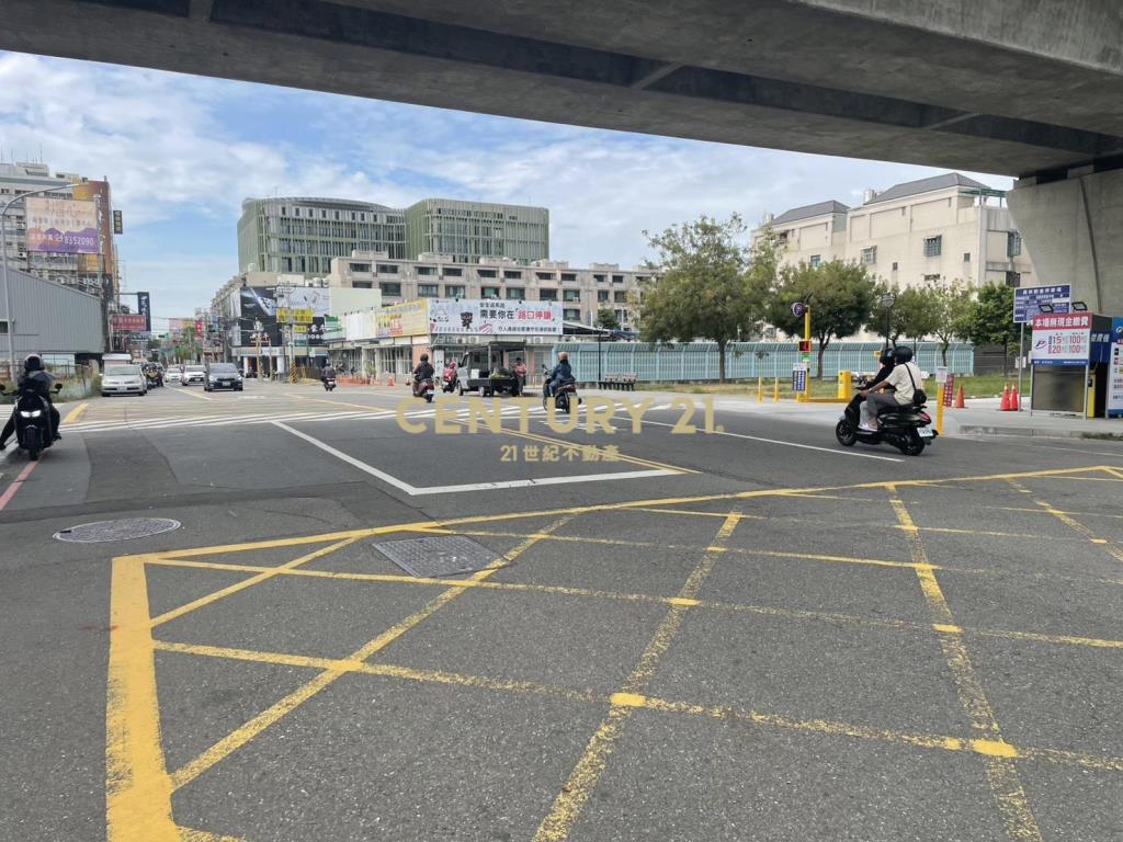 員林靜修路雙店面