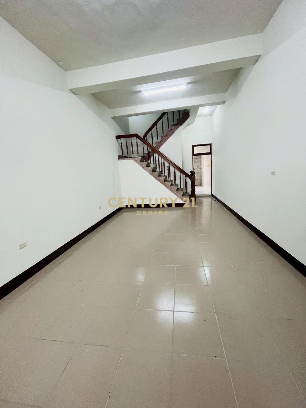 員東國小旁美透天