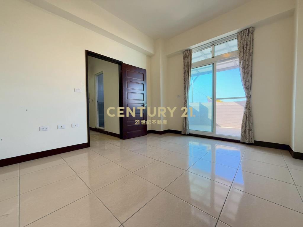 西螺全聯旁邊間美透天