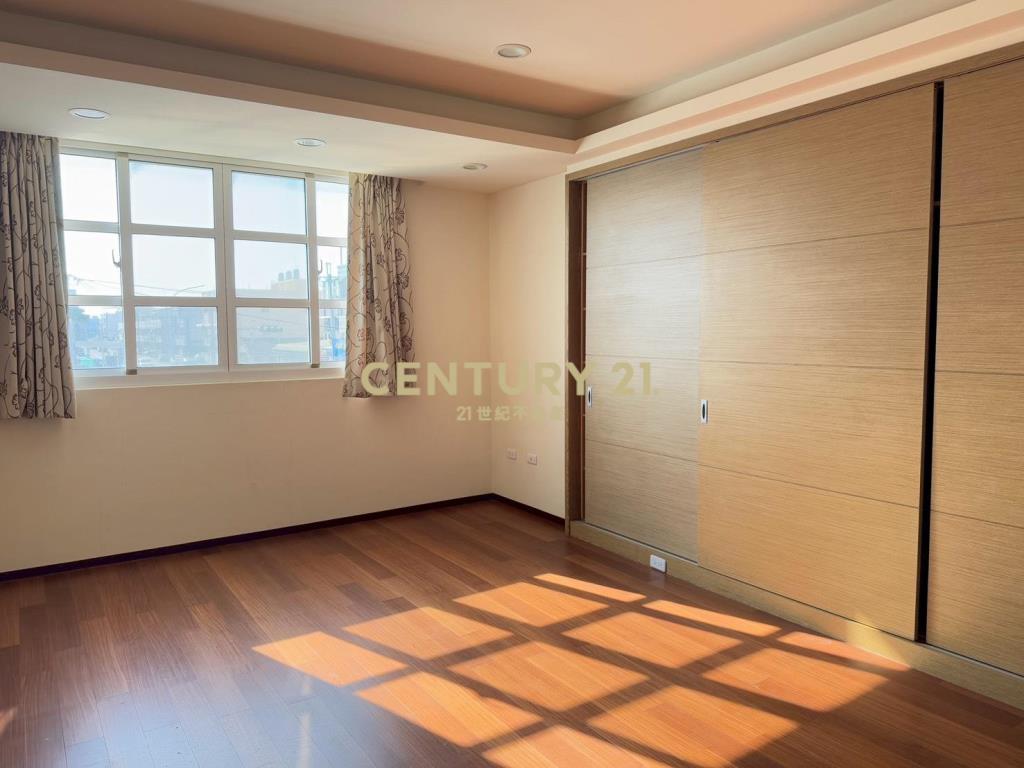 西螺全聯旁邊間美透天