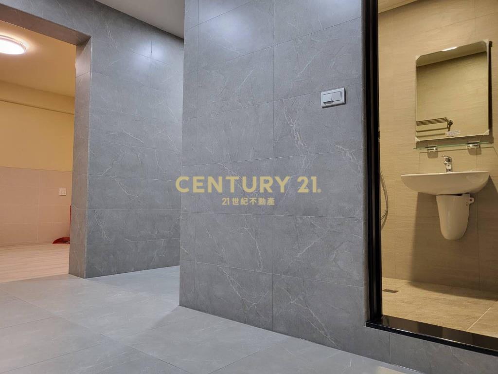 員林中正路典雅美透天