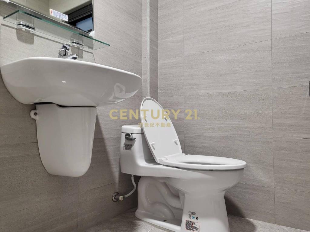 員林中正路典雅美透天