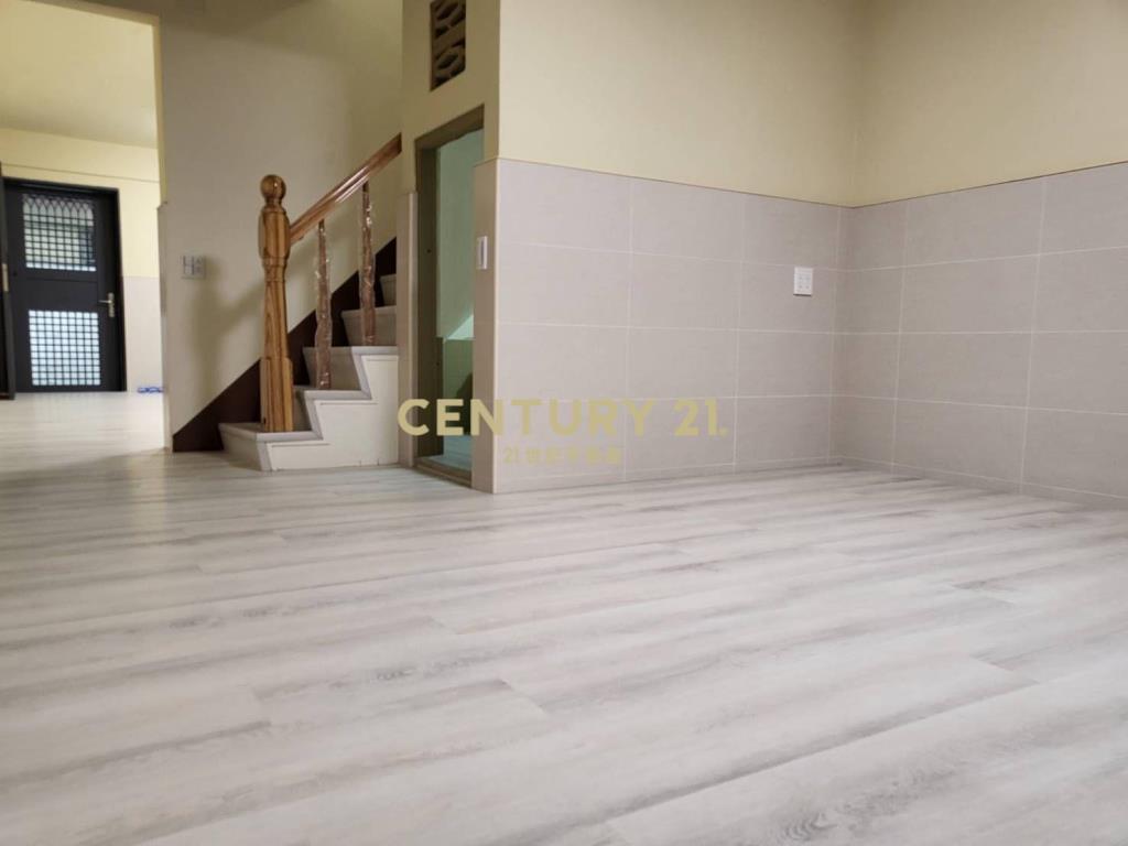 員林中正路典雅美透天