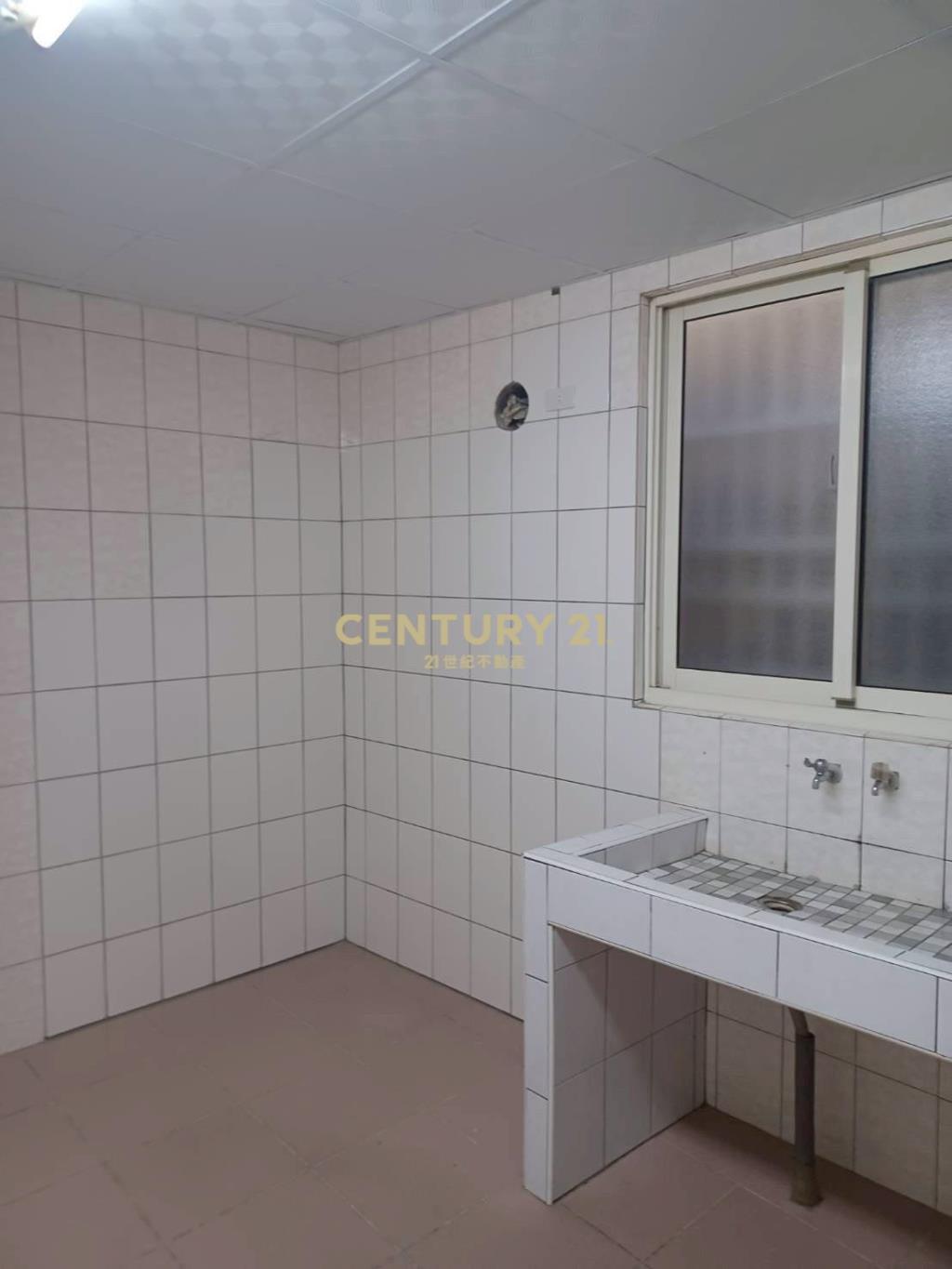 黃昏市場旁透天