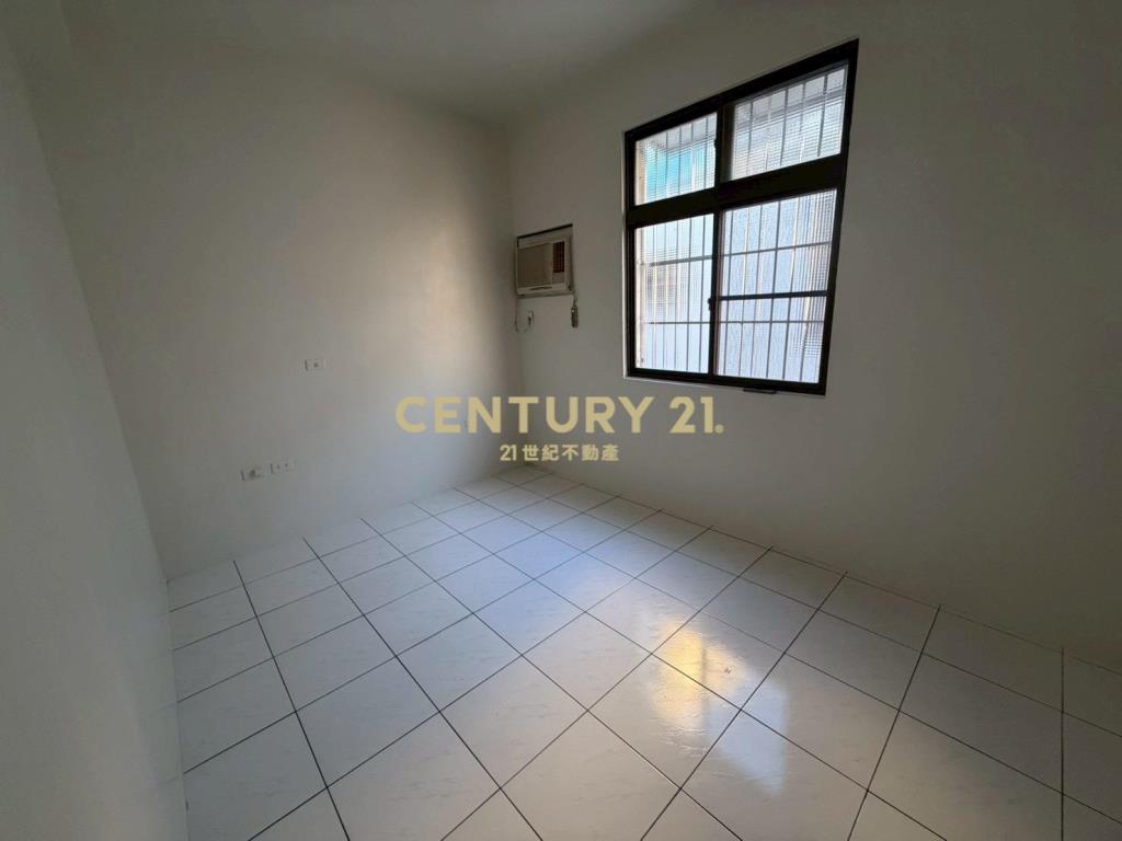 永靖浮圳路旁美車庫別墅