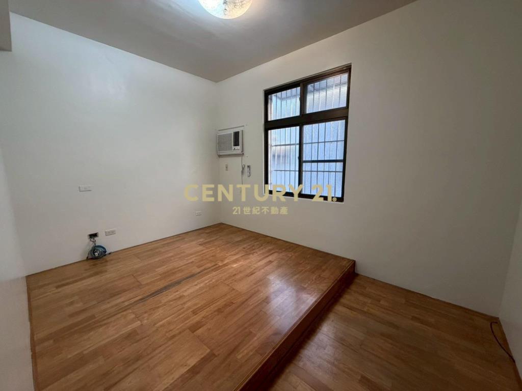 永靖浮圳路旁美車庫別墅