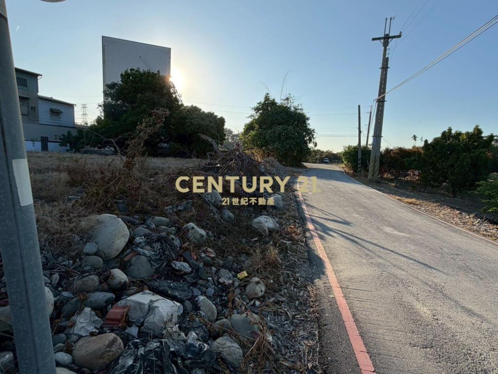 二水南通路旁大建地