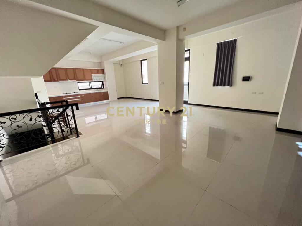 員林員基旁黃金角店