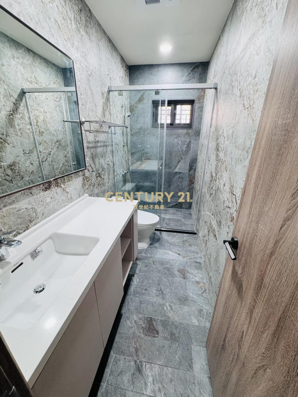 員林東區全新雙車別墅(A1)