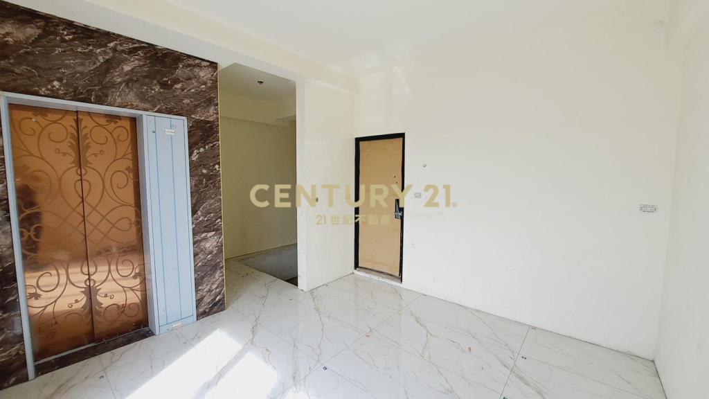 員林新法院全新電梯店面別墅(A)