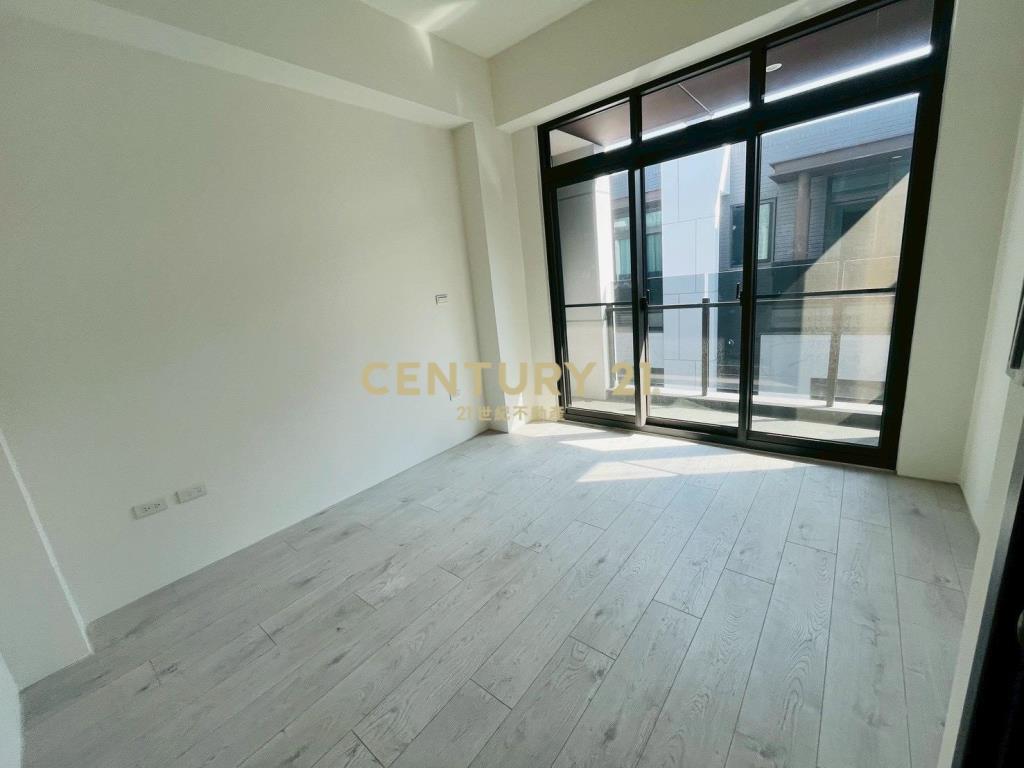 員林寶爵全新雙車別墅A