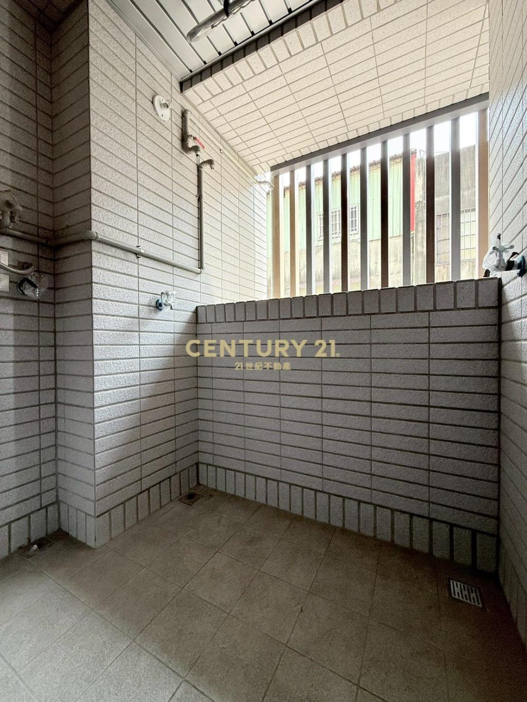 彰化市中正富貴全新美2房