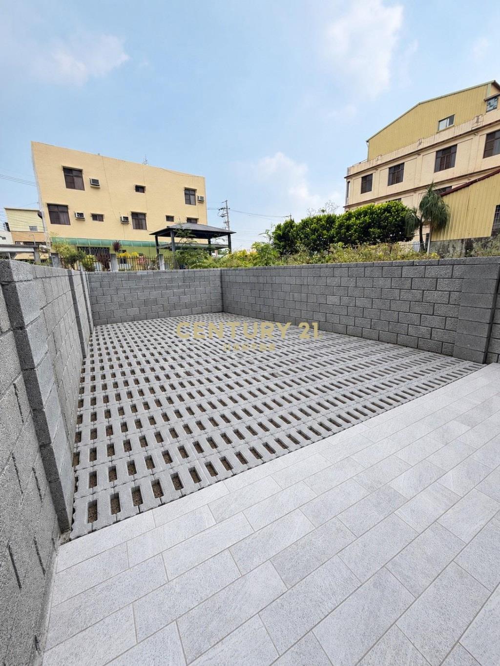 西區員林大道全新店住電梯別墅B