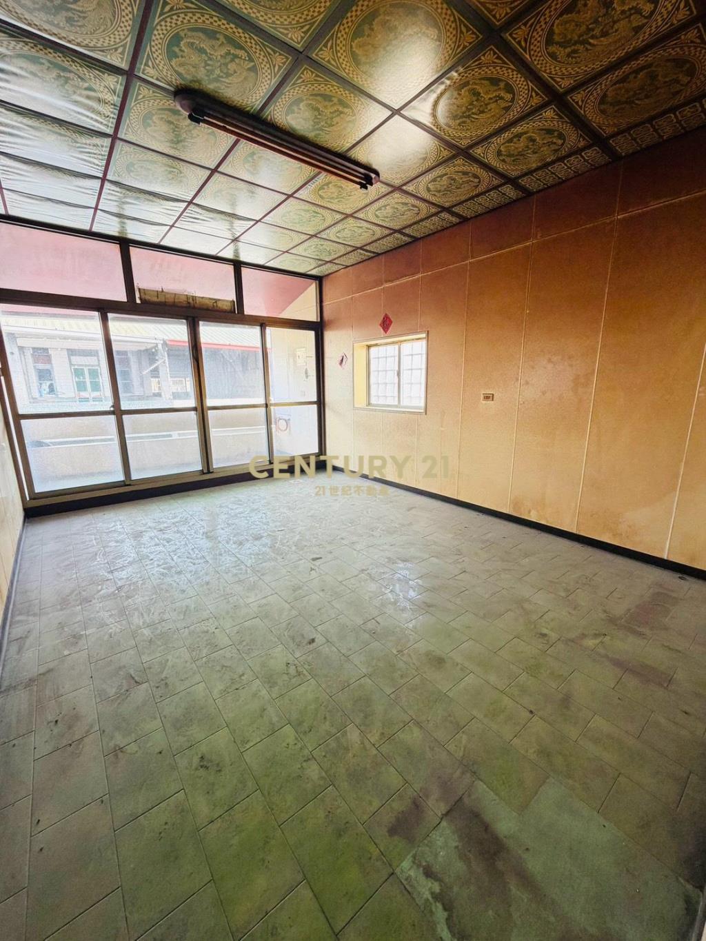 員林中正路旁店住