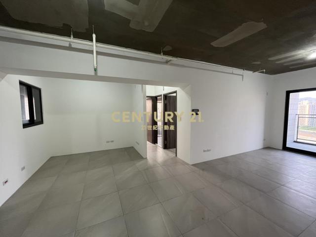 總太共好全新頂樓3房附平面車位