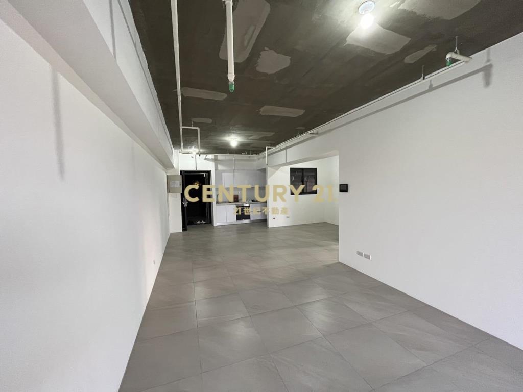 總太共好全新頂樓3房附平面車位