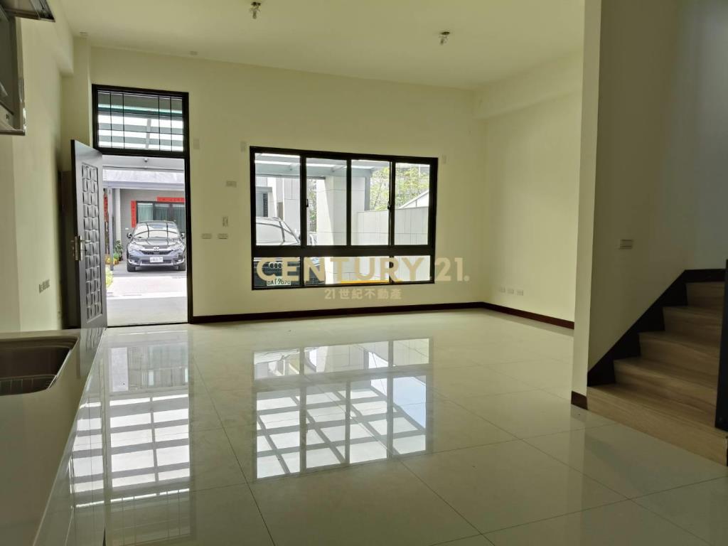 國姓雙車庫全新別墅