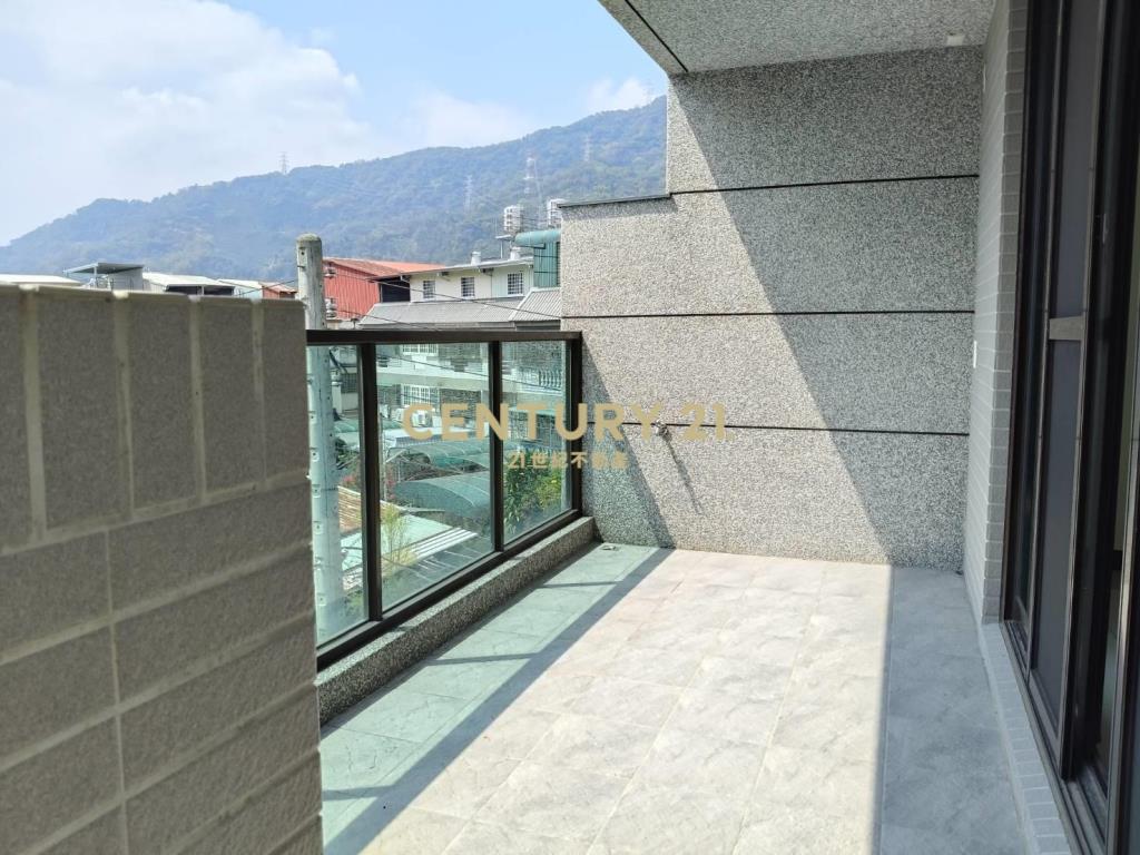 國姓雙車庫全新別墅