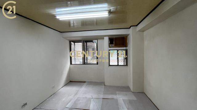 十甲黃昏市場旁旺店住1+2樓