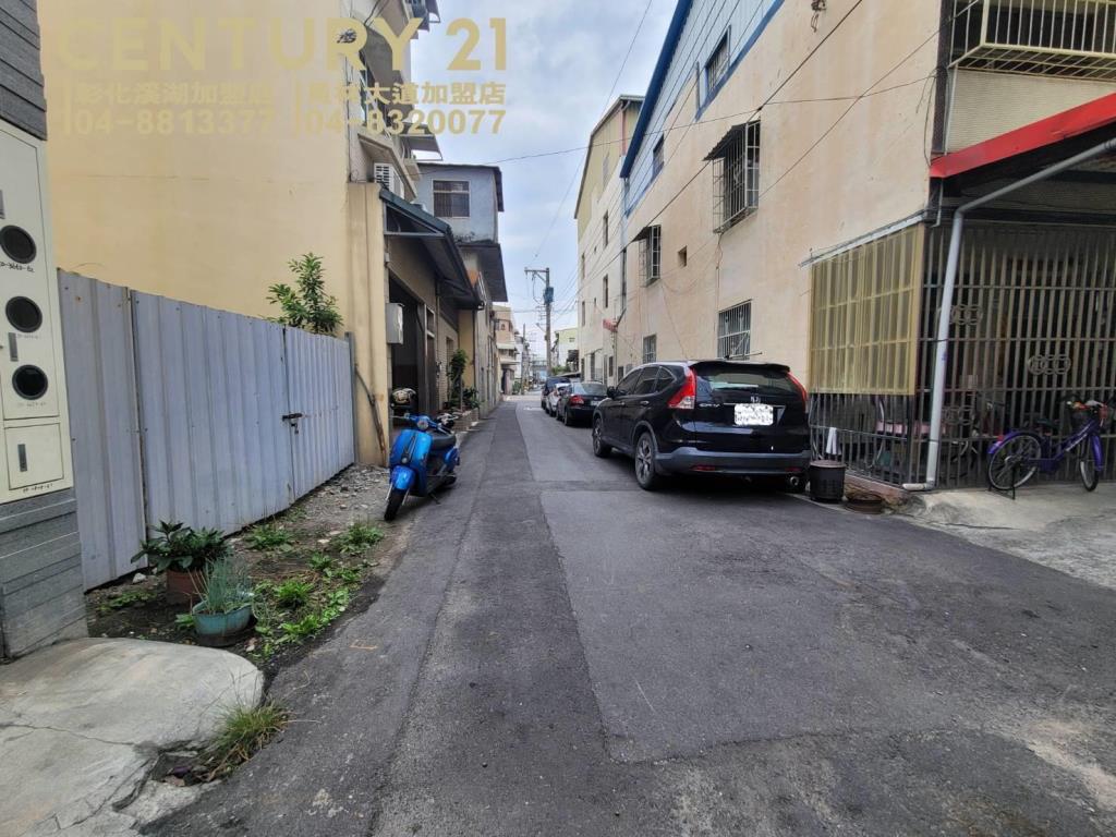 員林新生路旁方正建地