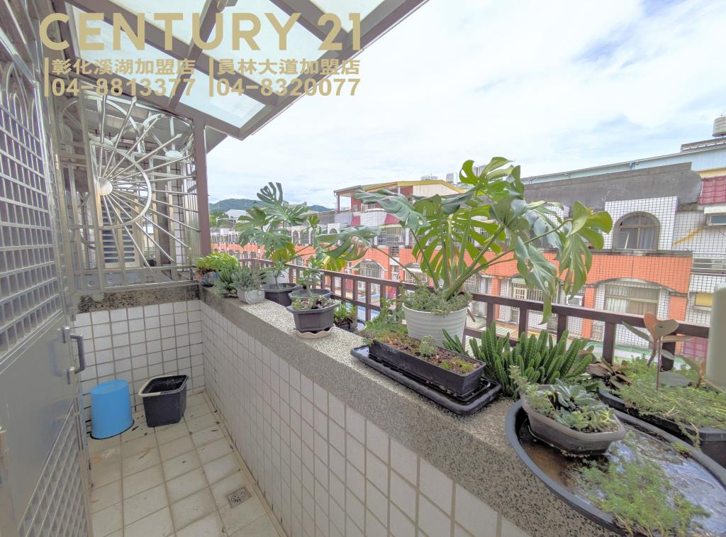 員林員南路旁透天美墅