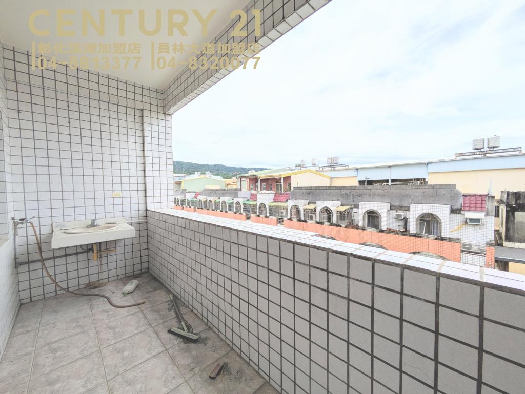 員林員南路旁透天美墅