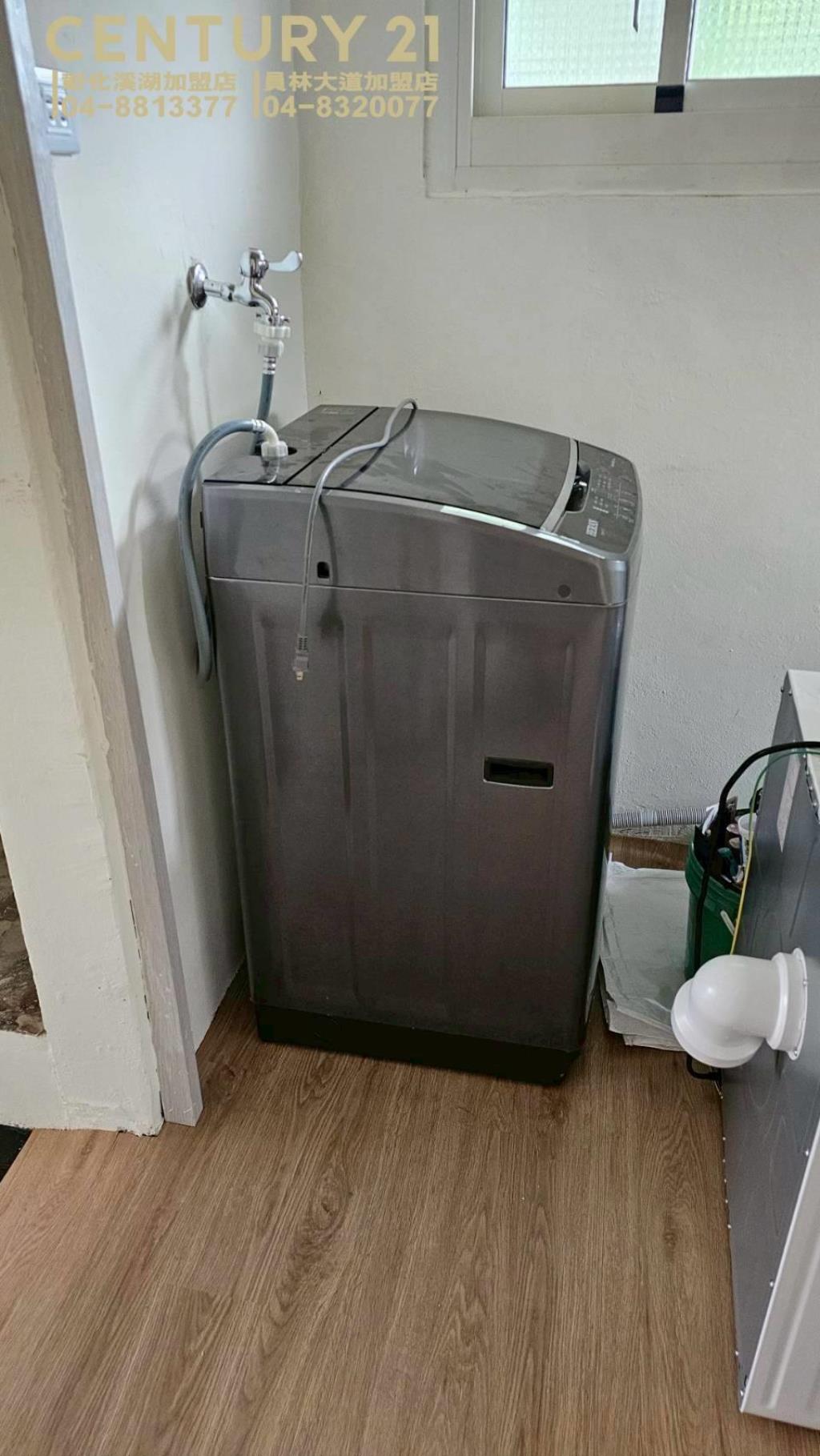 員林市育英國小旁店住