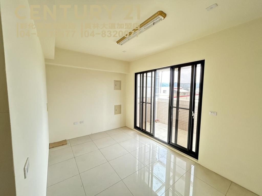 員林浮圳路輕屋齡車墅