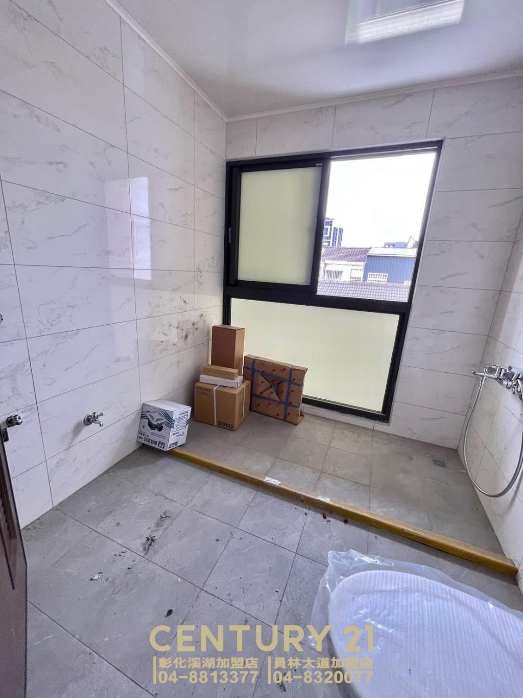 員林國中旁全新美車墅