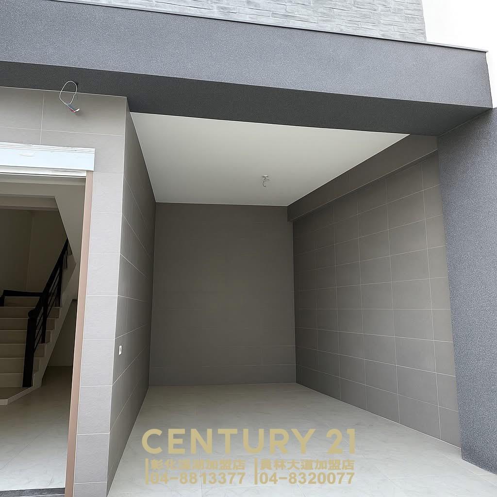 員林國中旁全新美車墅