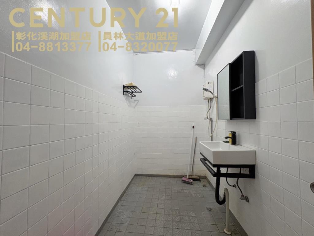 租-員林高中旁車庫透天