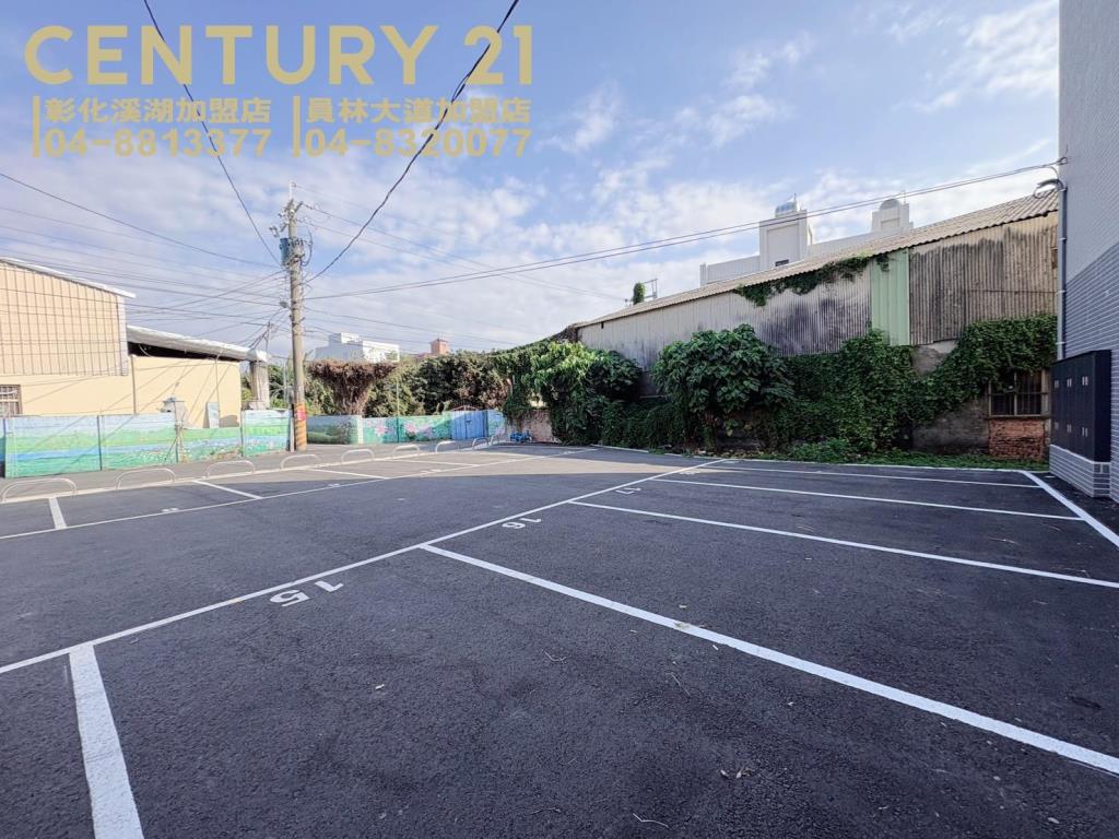 溪湖交流道旁全新車墅A5