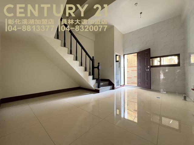 溪湖交流道旁全新車墅A6