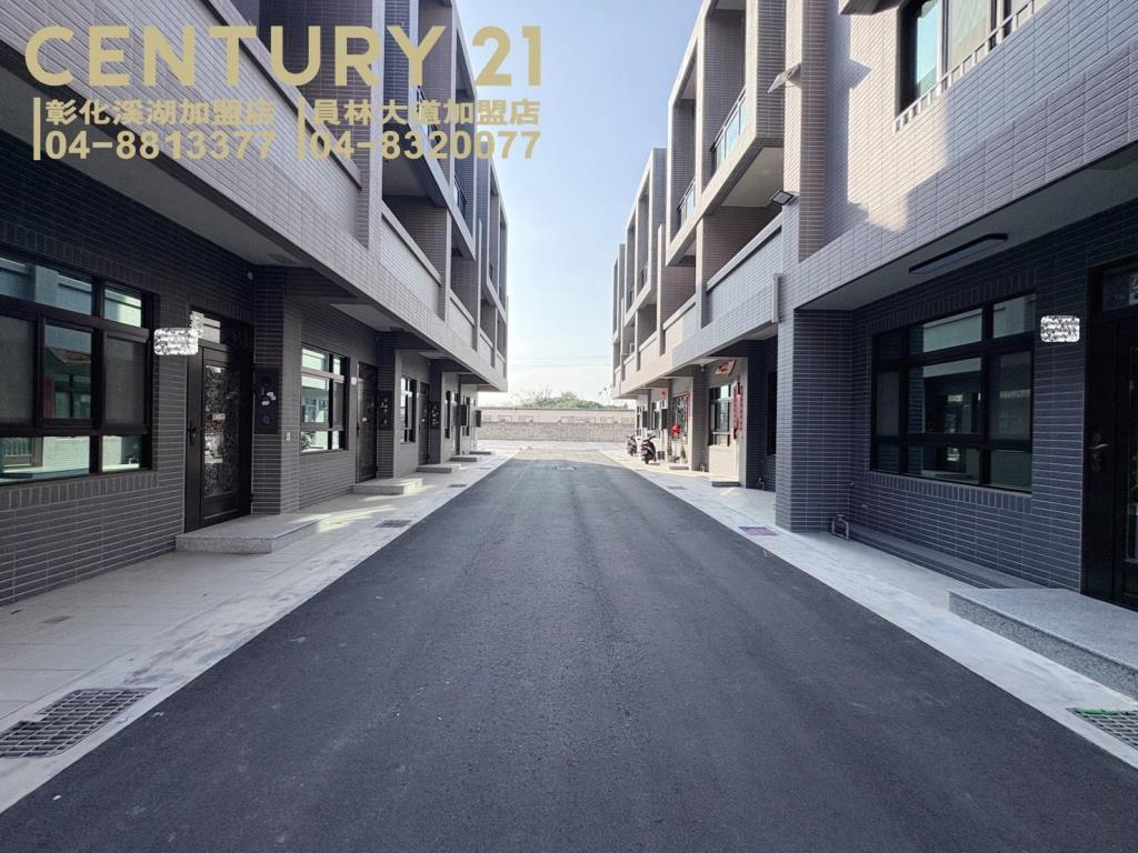 溪湖交流道旁全新車墅A6