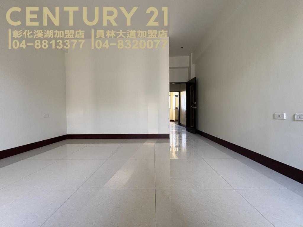 溪湖交流道旁全新車墅A6