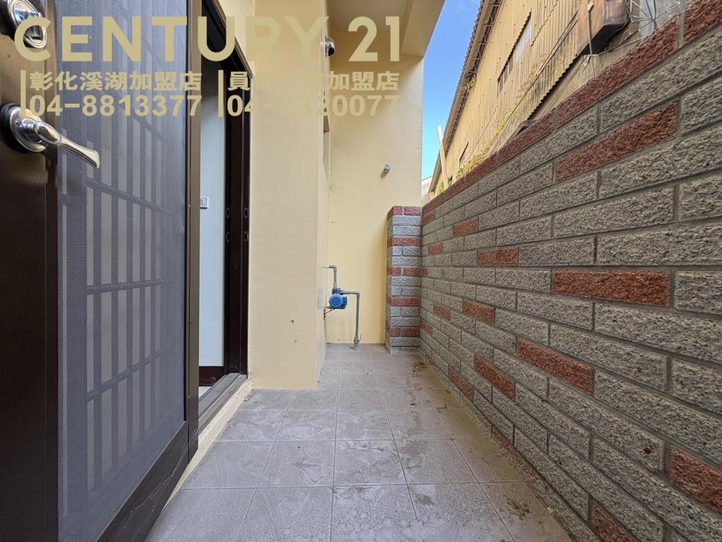 溪湖交流道旁全新車墅A6