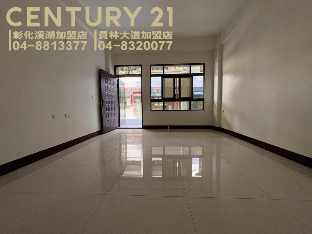 溪湖交流道旁全新車墅A8