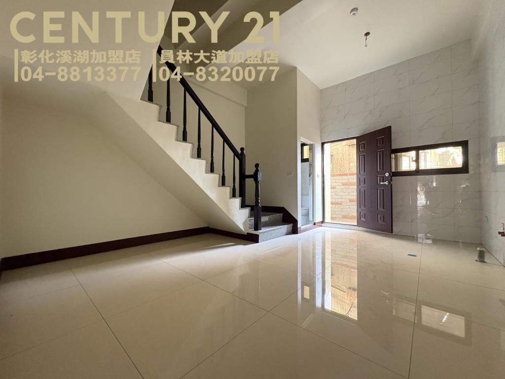 溪湖交流道旁全新車墅A8