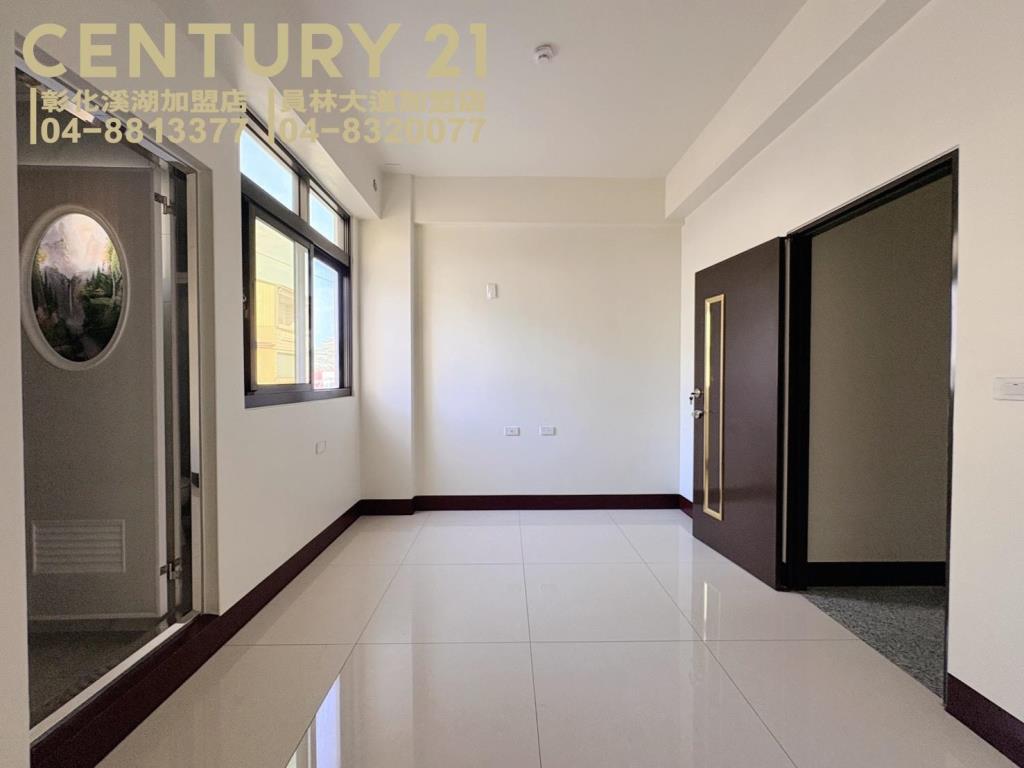 溪湖交流道旁全新車墅A12