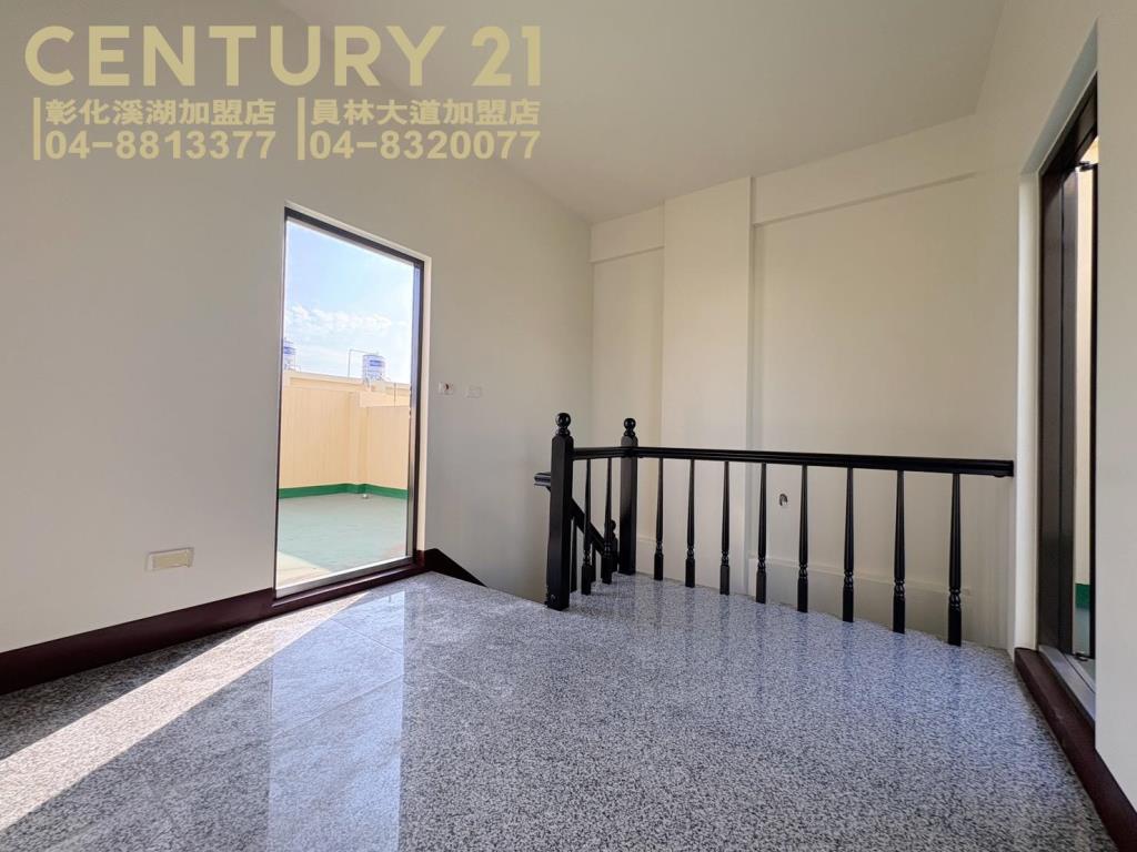 溪湖交流道旁全新車墅A12