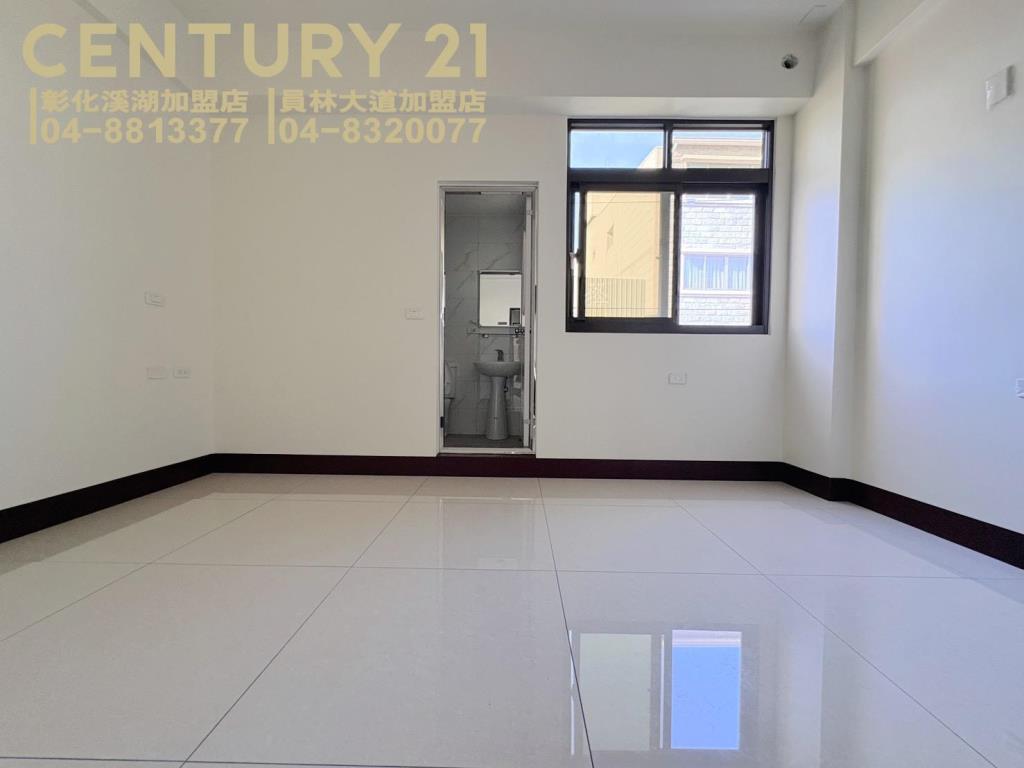 溪湖交流道旁全新車墅A12