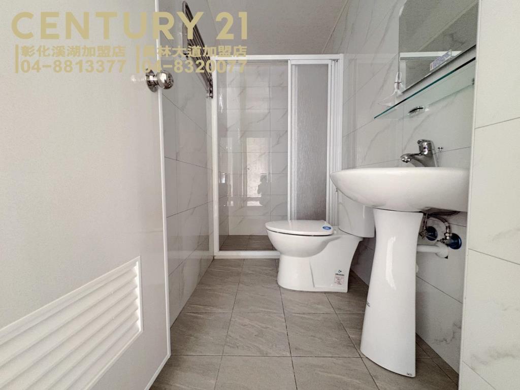 溪湖交流道旁全新車墅A12