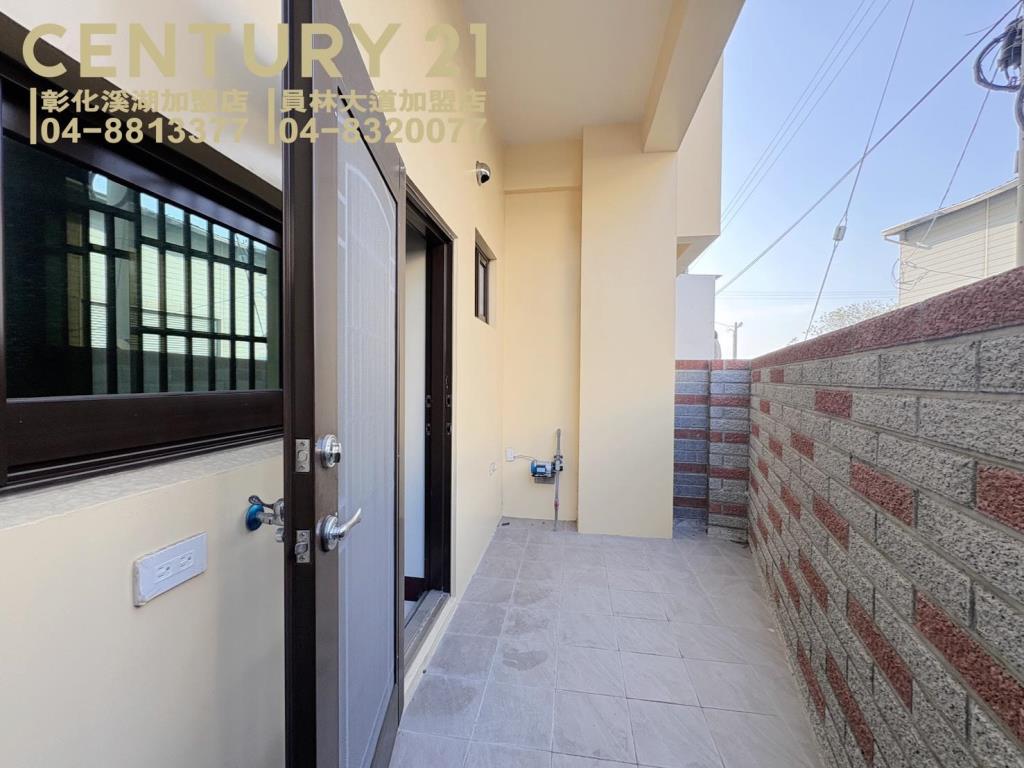 溪湖交流道旁全新車墅A12