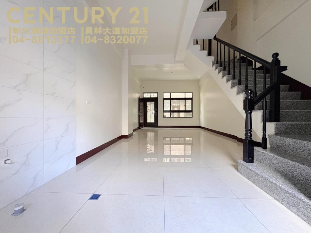 溪湖交流道旁全新車墅A12