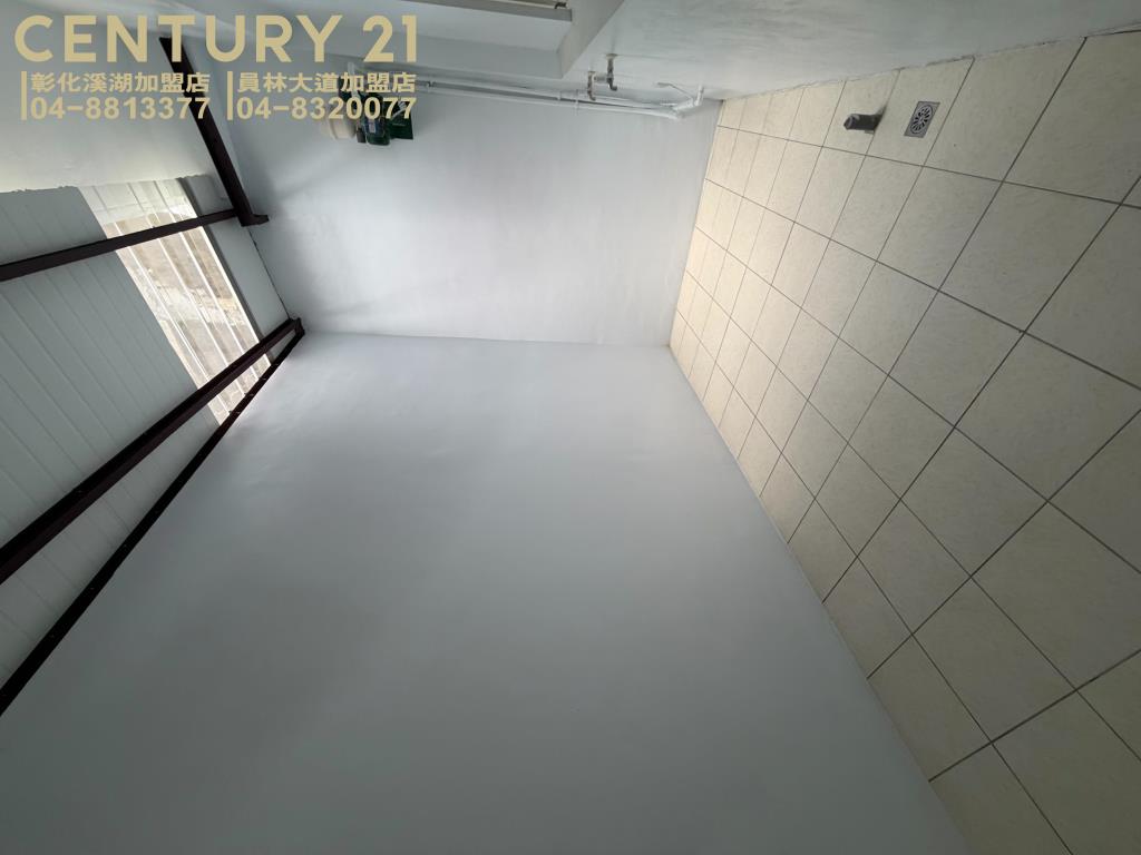 員林市正育英路金店住