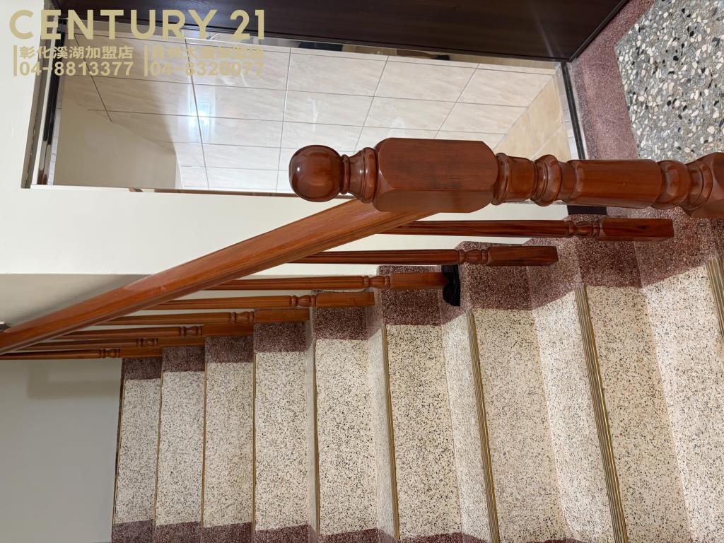 員林市正育英路金店住